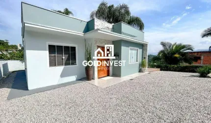 Casa com 3 quartos (sendo 1 suite) com amplo terreno e muito bem localizada no bairro Souza Cruz