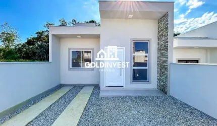 Casa nova com passagem lateral Bairro Primeiro de Maio