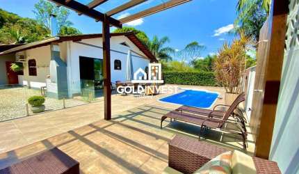 Casa no Bairro Aguas Claras 100% mobiliada com 180 m², 3 quartos sendo 1 suíte, piscina aquecida com área de festas e 2 vagas de garagem