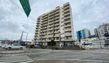 Apartamento à venda, 2 quartos, 1 suíte, 2 vagas, Centro - Brusque/SC