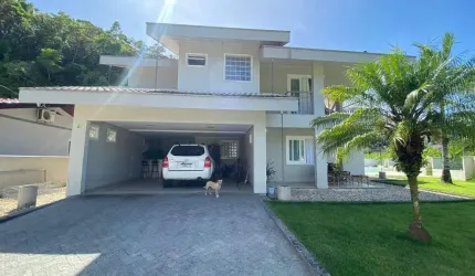Casa com 3 quartos sendo 1 Suíte