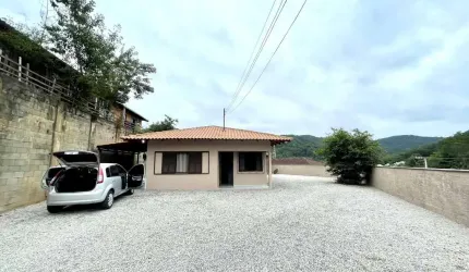 Casa à venda, 3 quartos, 2 vagas, Cedrinho - Brusque/SC