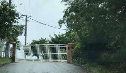 Terreno em condomínio fechado na Primeiro de Maio, próximo ao SENAI com 465m²