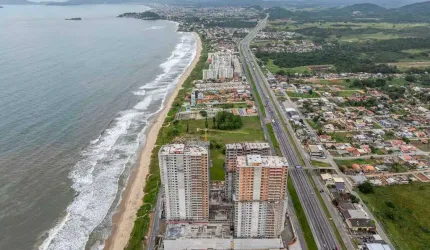 Frente Mar em Barra Velha com 2 quartos (1 suite) entrega Junho 2026