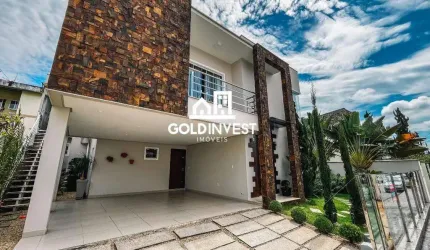 Casa com Piscina, Alto Padrão e Total Conforto em Bairro Nobre