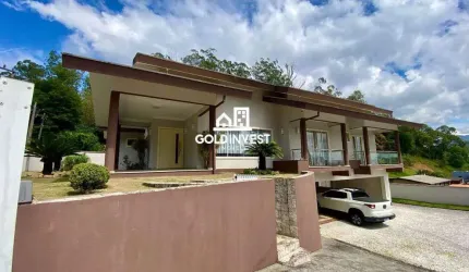 casa com piscina alto padrão no bairro santa Rita com 3 suítes!