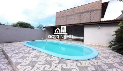 Casa à venda no bairro Santa Teresinha com piscina e dois alugueis