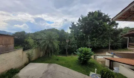 CASA DE 3 QUARTOS À VENDA NO BAIRRO SOUZA CRUZ