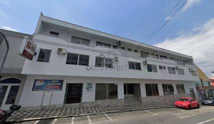 Sala comercial com 40m² no CENTRO de Brusque!!!