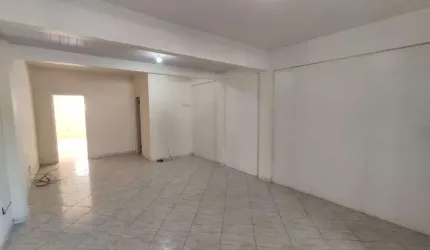 Sala comercial com 100m² para locação no centro de Guabiruba!!