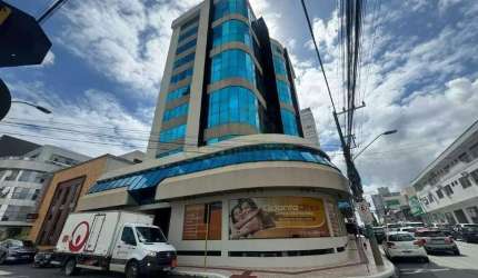 Sala comercial com 90m² no Centro de Brusque!!!