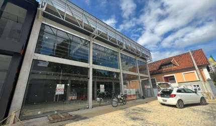 Sala comercial com 105m² no Centro de Brusque!!!