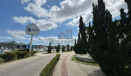 Sala comercial com 110m² no bairro São Luiz!!!