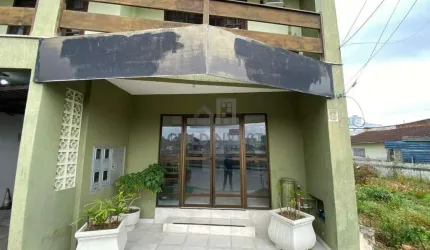 Sala comercial com 40m² no Centro I de Brusque!!