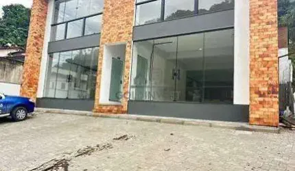 Sala comercial com 190m² no bairro Guarani!