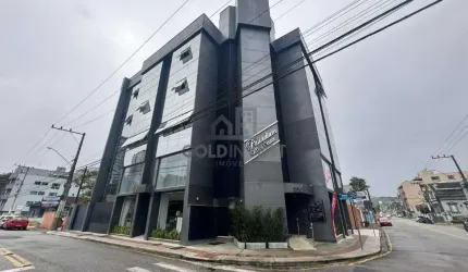 Sala comercial com 100m² no Centro de Brusque!!!