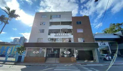 Apartamento com 3 dormitórios no Centro de Brusque!!