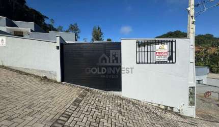 Casa com 3 quartos no bairro Primeiro de Maio!!!