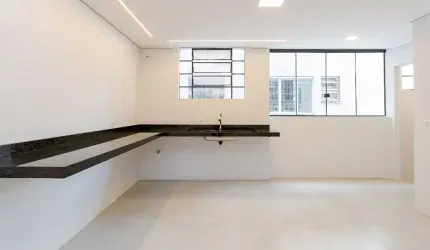 Apartamento à venda  com 3 quarto(s)