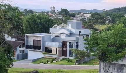 Casa à venda em Condominio na Cachoeira do Bom Jesus Florianópolis