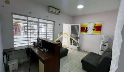 Casa com 3 dormitórios para alugar, 43 m² por R$ 2.613/mês - Centro - Taubaté/SP