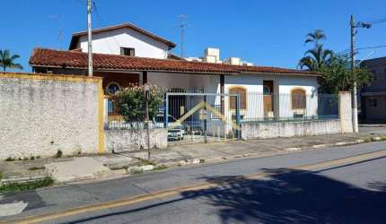 Casa com 3 dormitórios à venda, 250 m² por R$ 1.200.000,00 - Centro - Pindamonhangaba/SP