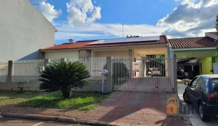 Casa para Venda em Campo Mourão, Centro, 4 dormitórios, 1 suíte, 2 banheiros, 2 vagas