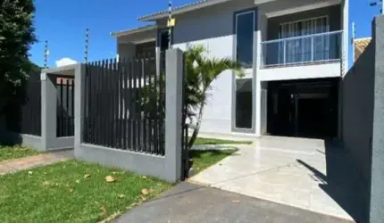 Sobrado para Venda em Campo Mourão, Jardim Country Club, 3 dormitórios, 1 suíte, 2 banheiros, 4 vagas