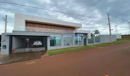 Sobrado para Venda em Campo Mourão, Residencial Parque do Lago, 4 dormitórios, 4 suítes, 2 banheiros, 2 vagas