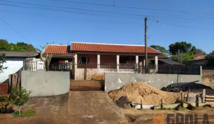 Casa para Venda em Campo Mourão, Jardim Paulista, 3 dormitórios, 1 suíte, 2 banheiros, 2 vagas