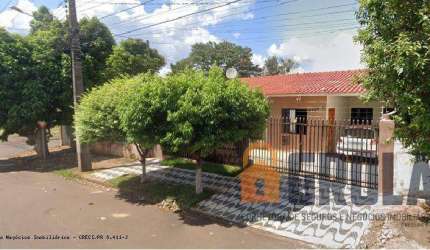 Casa para Venda em Campo Mourão, Centro, 3 dormitórios, 1 suíte, 2 banheiros, 1 vaga
