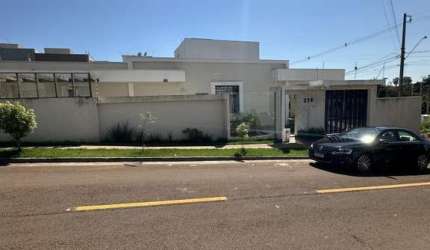 Casa para Venda em Campo Mourão, Jardim Shangrilá II, 3 dormitórios, 2 suítes, 1 banheiro, 1 vaga