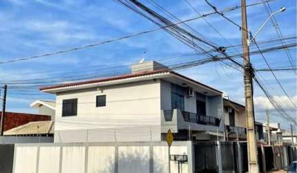 Sobrado para Venda em Campo Mourão, Jardim Residencial Maria Clara, 4 dormitórios, 1 suíte, 3 banheiros, 2 vagas