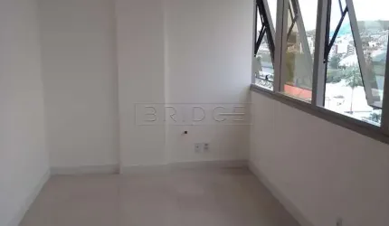Sala comercial para alugar na Avenida Getúlio Vargas, 1157, Menino Deus, Porto Alegre por R$ 2.400