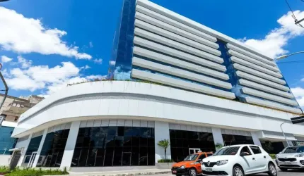 Sala comercial com 1 sala para alugar na Rua Ramiro Barcelos, 630, Floresta, Porto Alegre por R$ 2.400
