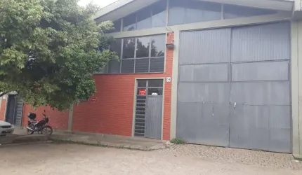 Barracão / Galpão / Depósito para alugar na Travessa Venezuela, 150, Humaitá, Porto Alegre por R$ 8.000