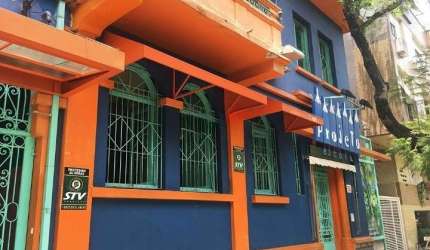 Casa comercial com 20 salas para alugar na Avenida José Bonifácio, 581, Farroupilha, Porto Alegre por R$ 40.000