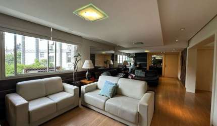 Apartamento com 4 quartos para alugar na Rua Anita Garibaldi, 2120, Boa Vista, Porto Alegre por R$ 11.000