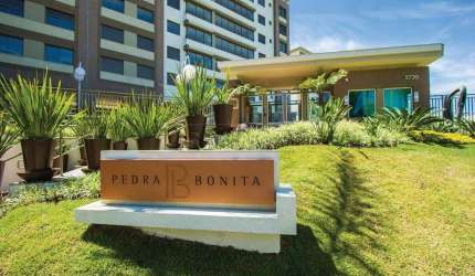 Apartamento com 3 quartos para alugar na Avenida da Cavalhada, 5980, Cavalhada, Porto Alegre por R$ 4.000