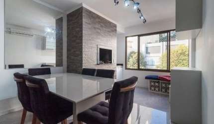 Apartamento com 2 quartos para alugar na Rua Carazinho, 593, Petrópolis, Porto Alegre por R$ 7.000