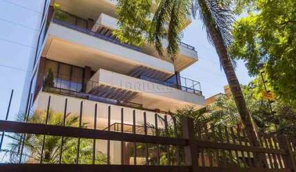 Apartamento com 4 quartos para alugar na Avenida Lageado, 1246, Petrópolis, Porto Alegre por R$ 34.900