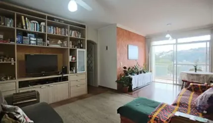 Apartamento para venda possui 107 metros quadrados com 3 quartos em Cristal - Porto Alegre - RS