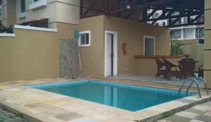 EXCELENTE CASA DÚPLEX EM CONDOMINIO NO BAIRRO PASSARÉ