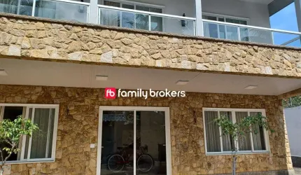 ESPAÇOSA CASA DE ALTO PADRÃO COM 5 QUARTOS SENDO 4 SUITES | 630 M² | 10 VAGAS