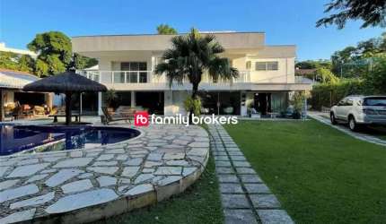 CONDOMÍNIO LAGOA MAR NORTE - CASA DUPLEX COM 6 SUÍTES e 6 VAGAS