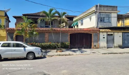 ACONCHEGANTE CASA DUPLEX DE 308m² e 5 QUARTOS NA CURICICA