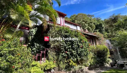LUXUOSA CASA DUPLEX DE 5 QUARTOS | 477 M² | VISTA CRISTO | MELHOR ÁREA DA GÁVEA