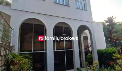EXCELENTE CASA TRIPLEX DE 546M² | 4 SUÍTES | ÁREA DE LAZER - MORADAS VALE DAS PALMEIRAS