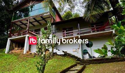 EXCELENTE CASA COM 3 SUÍTES | 1.200M² | CACHOEIRA PRIVATIVA - CAMORIM