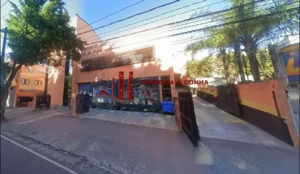 Prédio comercial com Galpão para locação na Av. Salim Farah Maluf!